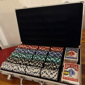 Heavyweight Poker Chip Set in Aluminum Briefcase